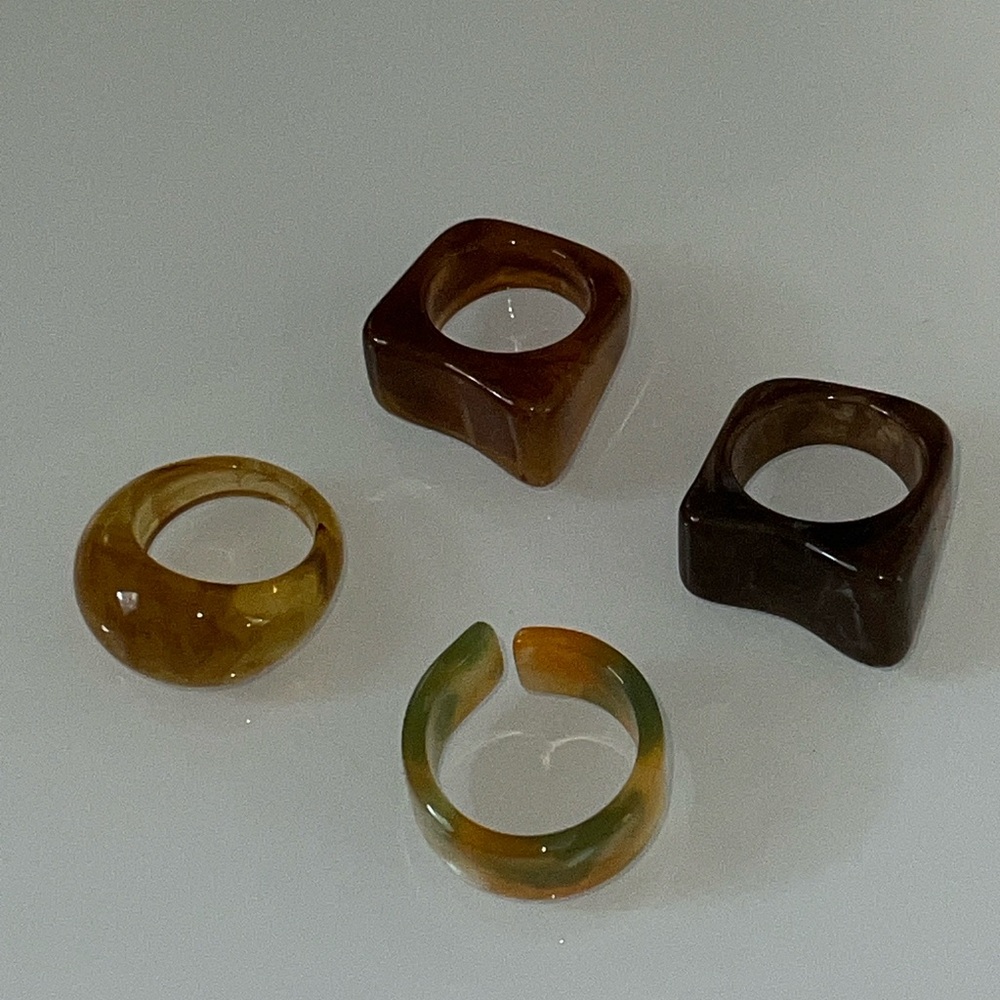 Elegant Multicolor Resin Ring Set